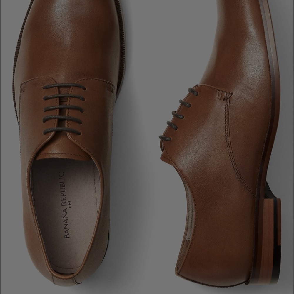 - Banana Republic Oxfords Leather Shoe NWT 11